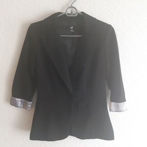 One button 3/4 sleeve blazer